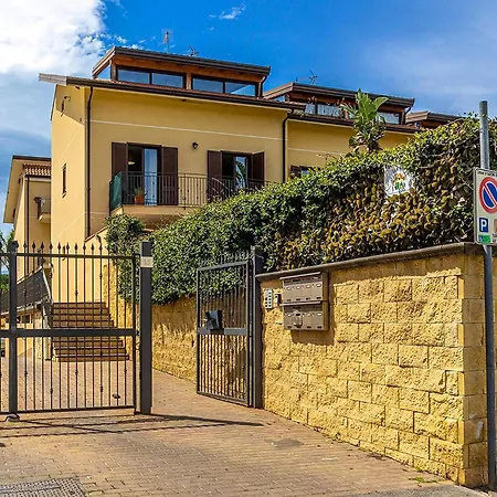 Apartment Desiderio *